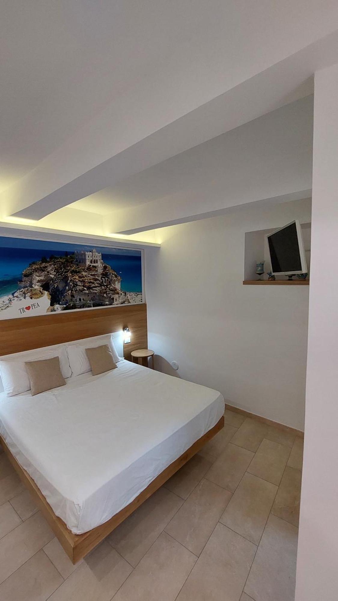Don Francisco Rooms - Tropea Extérieur photo